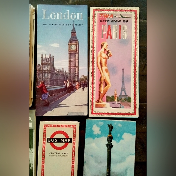 Vintage 1950's Travel Brochures Maps Theatre Postcard Paris London Lisbon Madrid - Picture 3 of 8